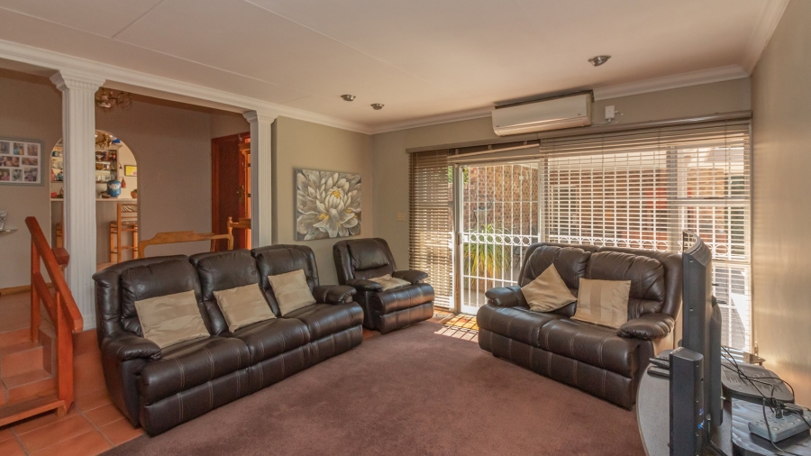 4 Bedroom Property for Sale in Suidrand Free State